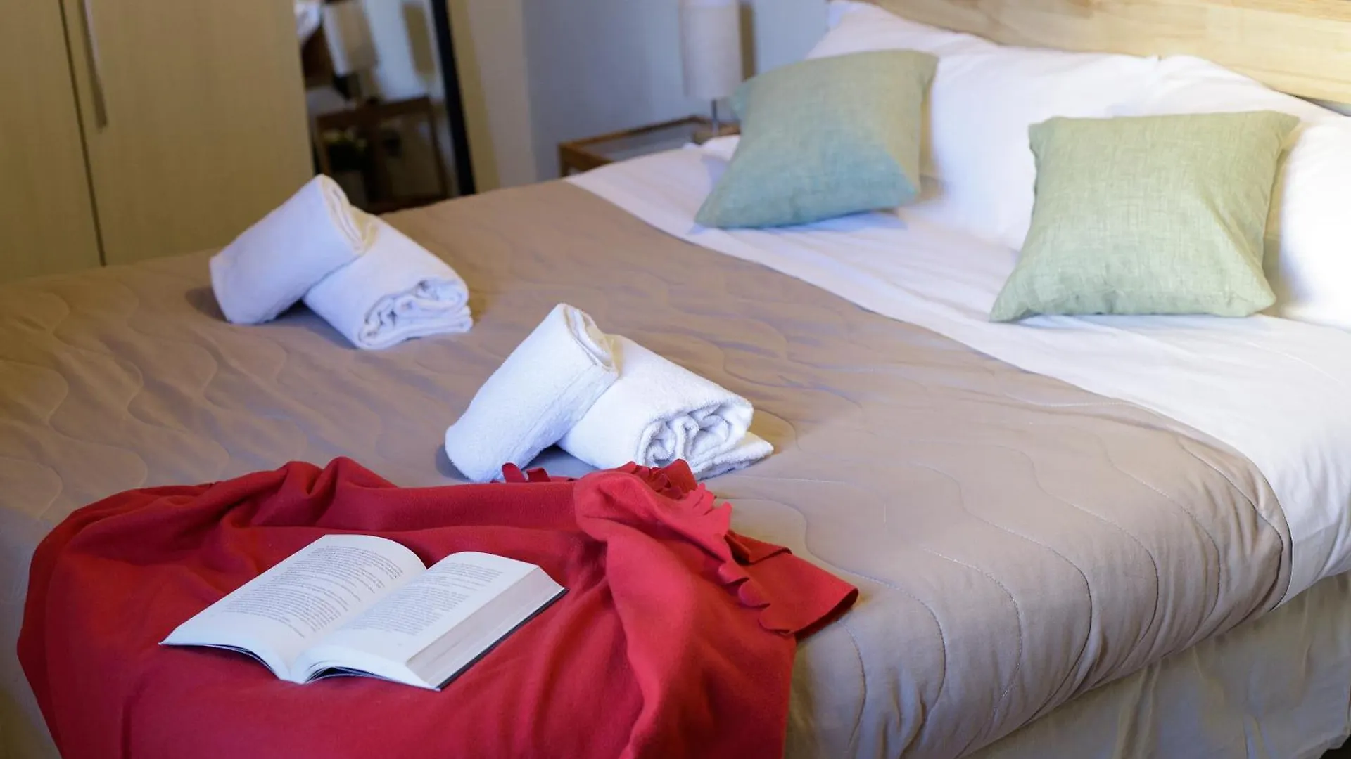 Stazione Rivadarno Guest House Florence Apartment