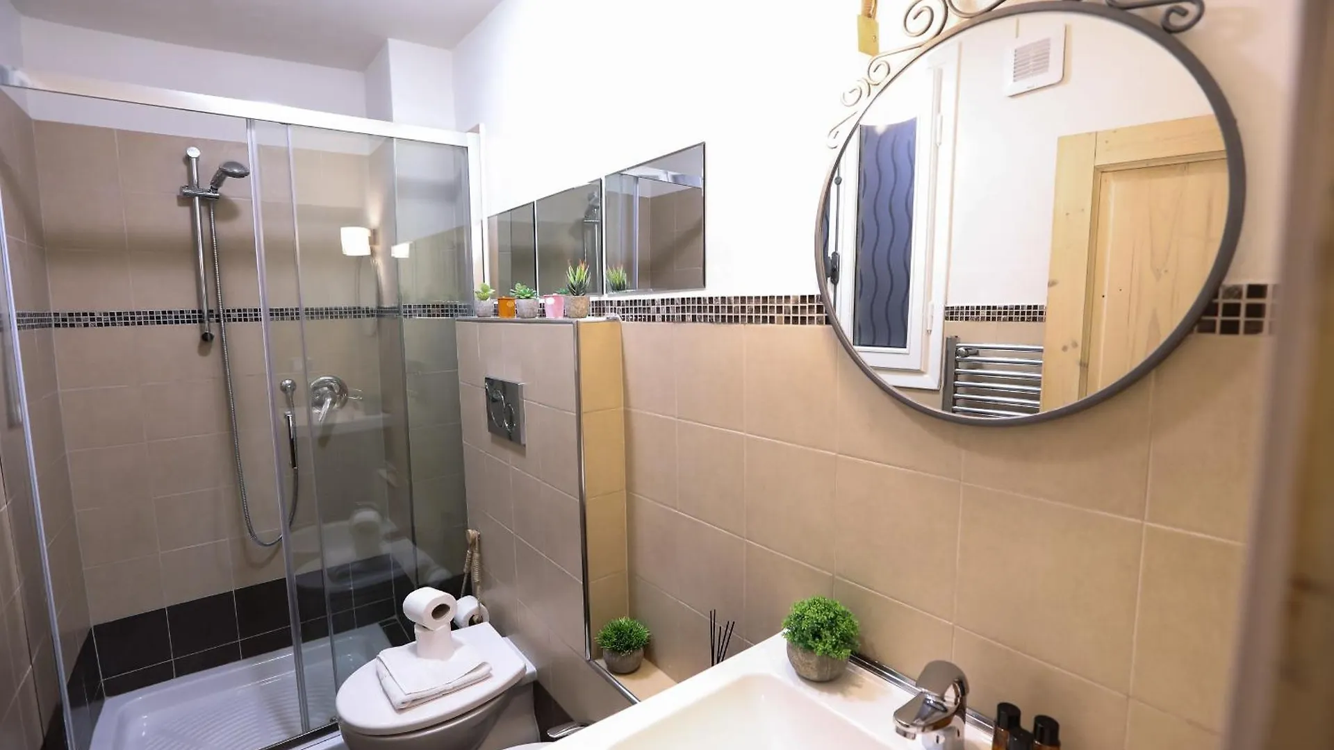 Stazione Rivadarno Guest House Florence Italy
