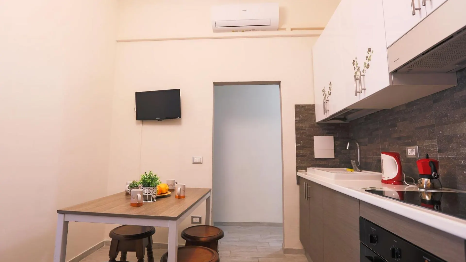 Stazione Rivadarno Guest House Florence 0*,  Italy