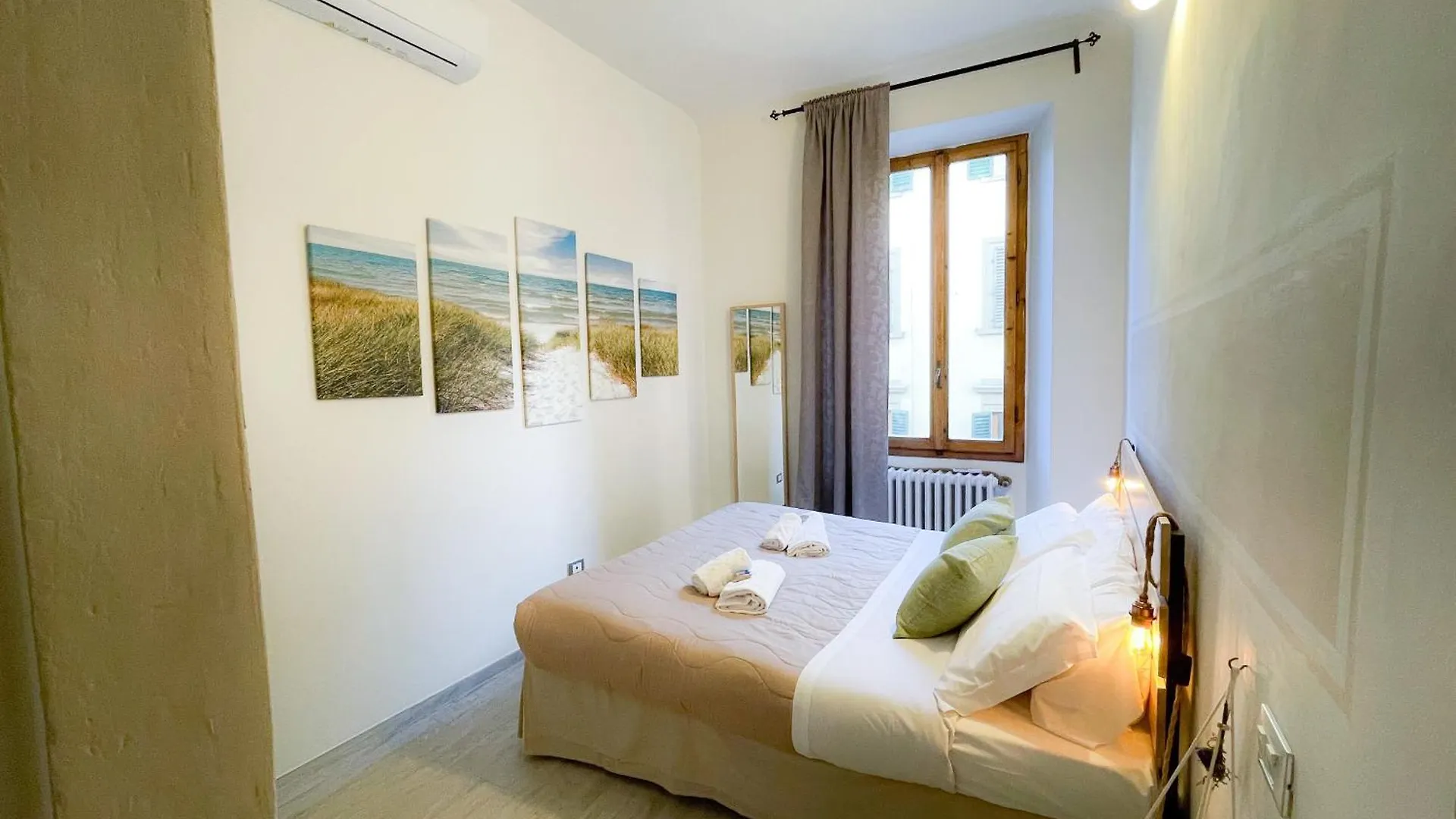 Apartment Stazione Rivadarno Guest House Florence